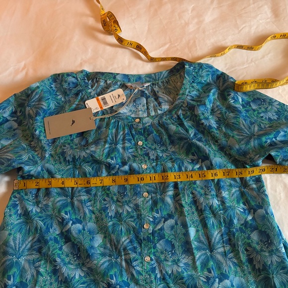 Tommy Bahama 3/4 Sleeve Oversized Top - Picture 10 of 11
